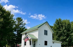 111 W FOREST HOME AVENUE, BELLAIRE, MI 49615