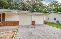 9024 Oakridge Drive, Alton, IL 62002