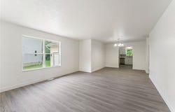384 Maryknoll Drive, Campbell, OH 44405