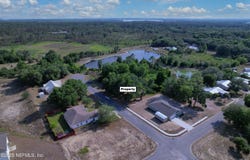 204 VILLAGE Drive, Welaka, FL 32193