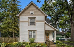 14 Grove Street, Galesburg, MI 49053