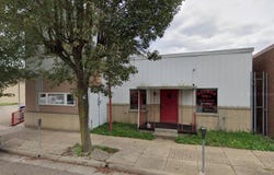 10 S 5th St, Martins Ferry, OH 43935