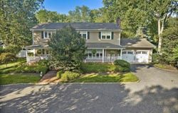 25 Oakes Road, Rumson, NJ 07760