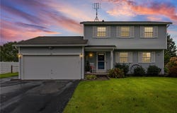 38 Woodstock Lane, Brockport, NY 14420