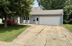 1852 Quint Avenue, Carroll, IA 51401