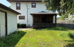 917 N Main Street, Uhrichsville, OH 44683