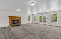 1035 E HILLCREST Dr, Springville, UT 84663