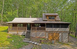 105 Alta Lane, Tafton, PA 18464