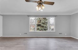 2915 Snow Road, Parma, OH 44134
