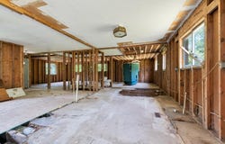 371 Henry Road, Lesage, WV 25537