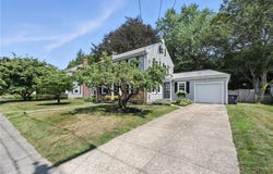 21 Don Avenue, East Providence, RI 02916