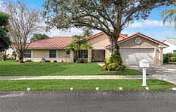 1743 SW 103rd Ln, Davie, FL 33324