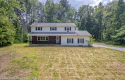 22 Robert Drive, Hyde Park, NY 12538