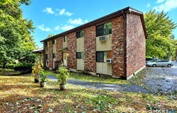 31 Kay Lane, Waterbury, CT 06708