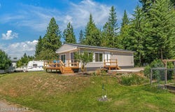 302 School Rd, Hope, ID 83836