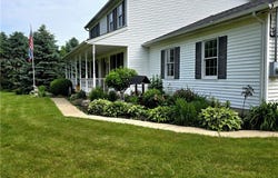 6116 Barnes Road N, Vermilion, OH 44089