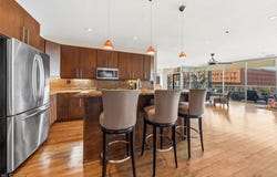 701 W Lakeside Avenue, Cleveland, OH 44113
