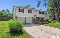 84 Chukar Drive, Chatham, IL 62629