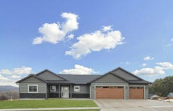 158 Southern Dr, Holmen, WI 54636