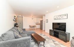 6143 W Howard Ave, Greenfield, WI 53220