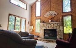 78 Chestnut Road, Lake Harmony, PA 18624