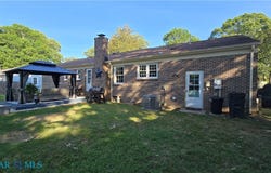 1709 Pine Tree Drive, Gloucester Point, VA 23062