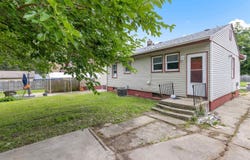 706 N Independence, ROCKFORD, IL 61101