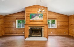 24201 E EVERGREEN PARK ST, Welches, OR 97067