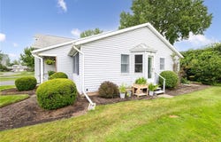 125 Flower Dale Drive, Greece, NY 14626