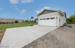 19700 N Beers Rd, Prosser, WA 99350