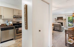 7916 Norriton Circle NW, North Canton, OH 44720