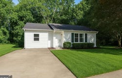 3909 S Creek, Stone Mountain, GA 30083