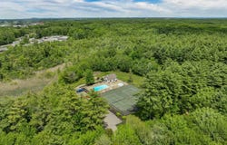 916 Springbrook Circle, Portsmouth, NH 03801