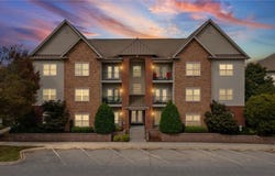 6831 Hanesbrook Circle, Clemmons, NC 27012
