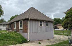 18000 E DAKOTA Drive, Independence, MO 64056