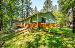 424 Roan Drive, Grants Pass, OR 97526