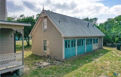 204 W Reuss Boulevard, Cuero, TX 77954