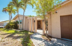 10460 NW 2nd Ct, Plantation, FL 33324