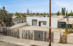 915 N Willowbrook Avenue, Compton, CA 90220