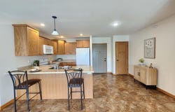 809 7th Ave N #301, CLEAR LAKE, IA 50428