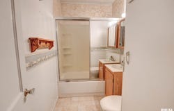128 MACARTHUR Boulevard, Pana, IL 62557
