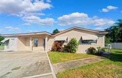 10701 VILLAGE GREEN AVENUE, SEMINOLE, FL 33772
