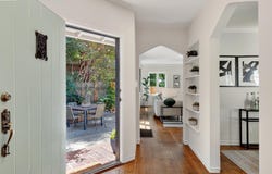 5283 Harbord Dr, Oakland, CA 94618