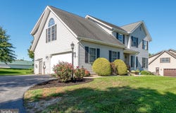 40 NORFOLK Lane, LEBANON, PA 17042