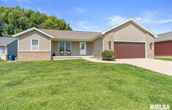 509 HARRISON Drive, Mechanicsburg, IL 62545