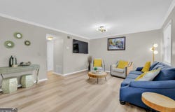 6900 Roswell, Sandy Springs, GA 30328