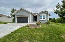 10204 Siena Drive, Peculiar, MO 64078
