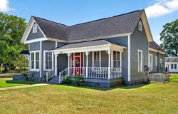 710 S Main St, Poplarville, MS 39470