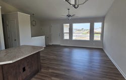 11807 E Mount Vernon Rd, Wichita, KS 67207