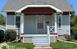1001 W Briggs Avenue, Fairfield, IA 52556